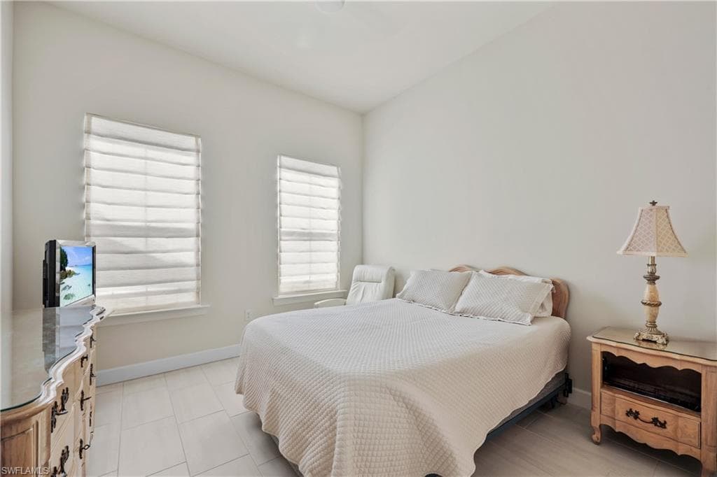 2048 Yellowfin Cir, Naples, FL 34114-19