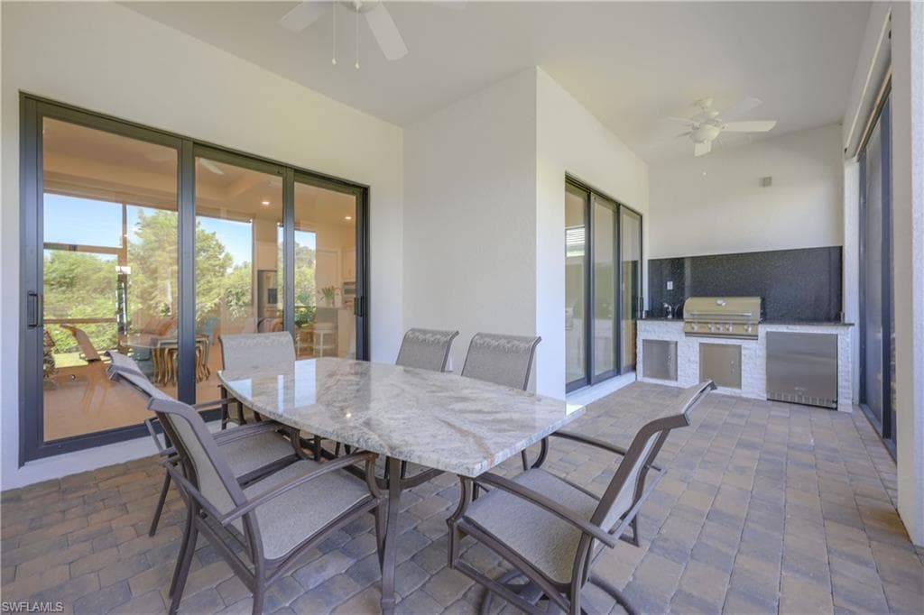 2048 Yellowfin Cir, Naples, FL 34114-24