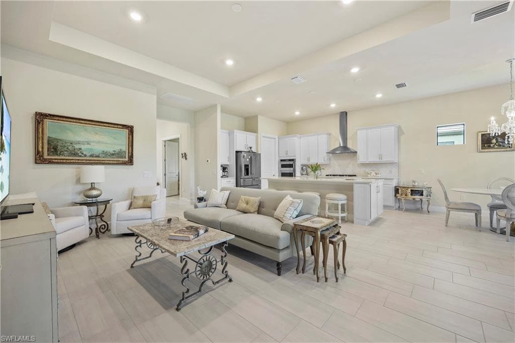 2048 Yellowfin Cir, Naples, FL 34114-6