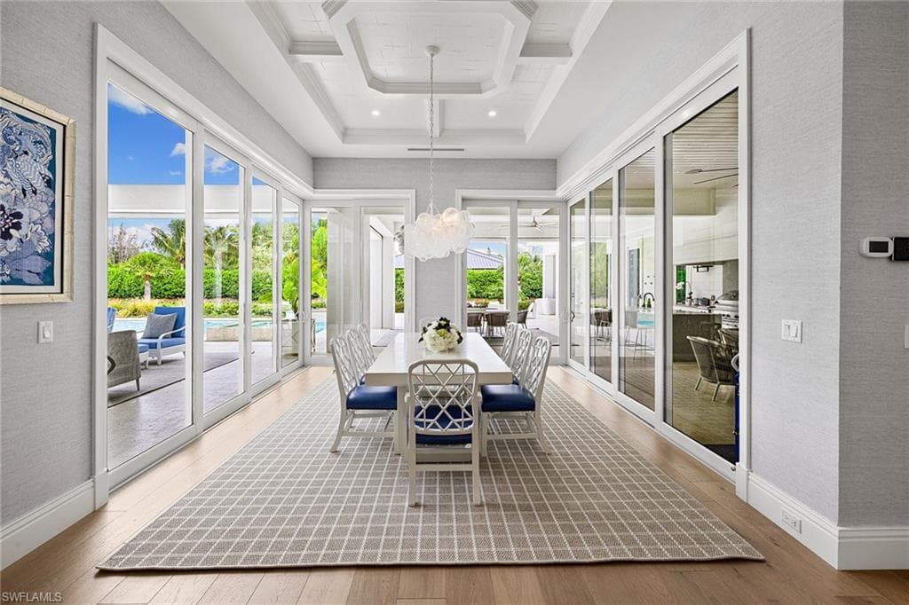 188 West St, Naples, FL 34108-15