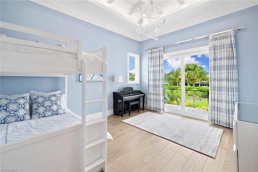 188 West St, Naples, FL 34108-25