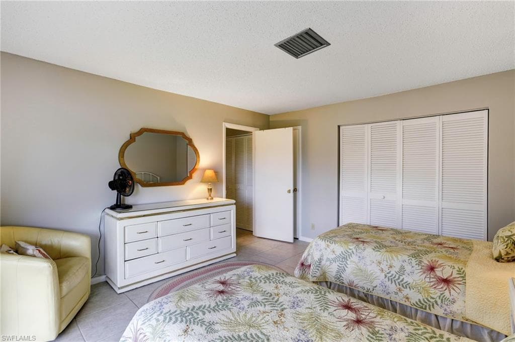 355 Palm Dr 732, Naples, FL 34112-17