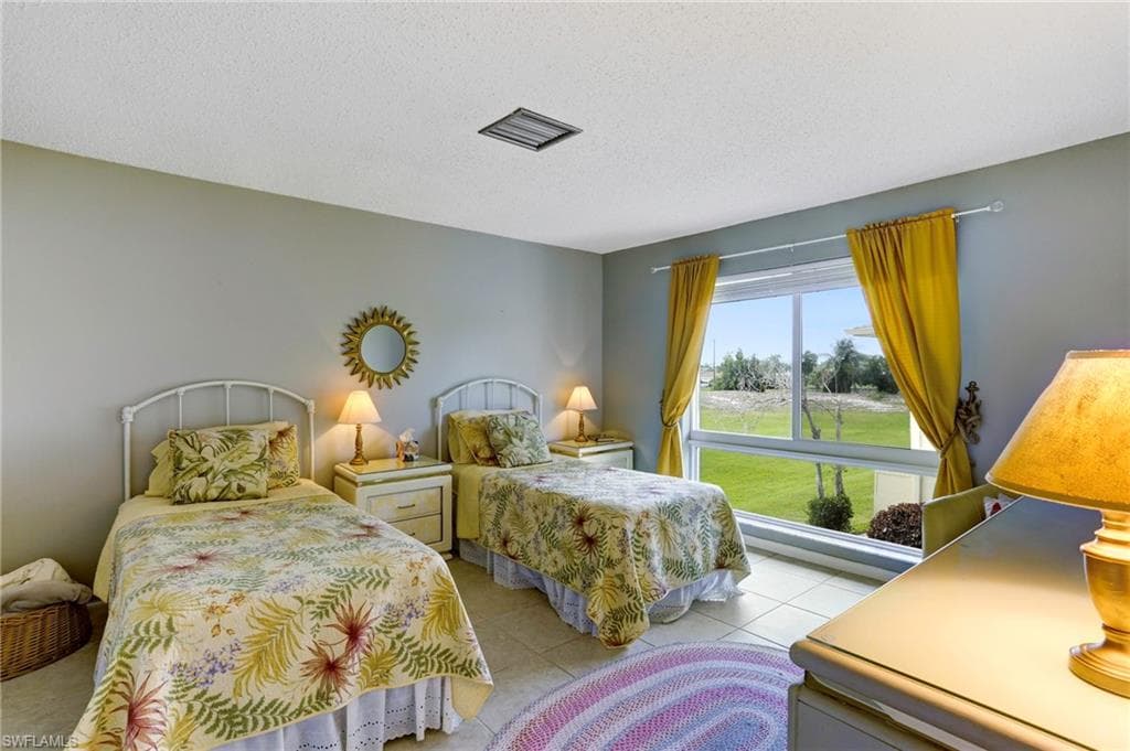 355 Palm Dr 732, Naples, FL 34112-18