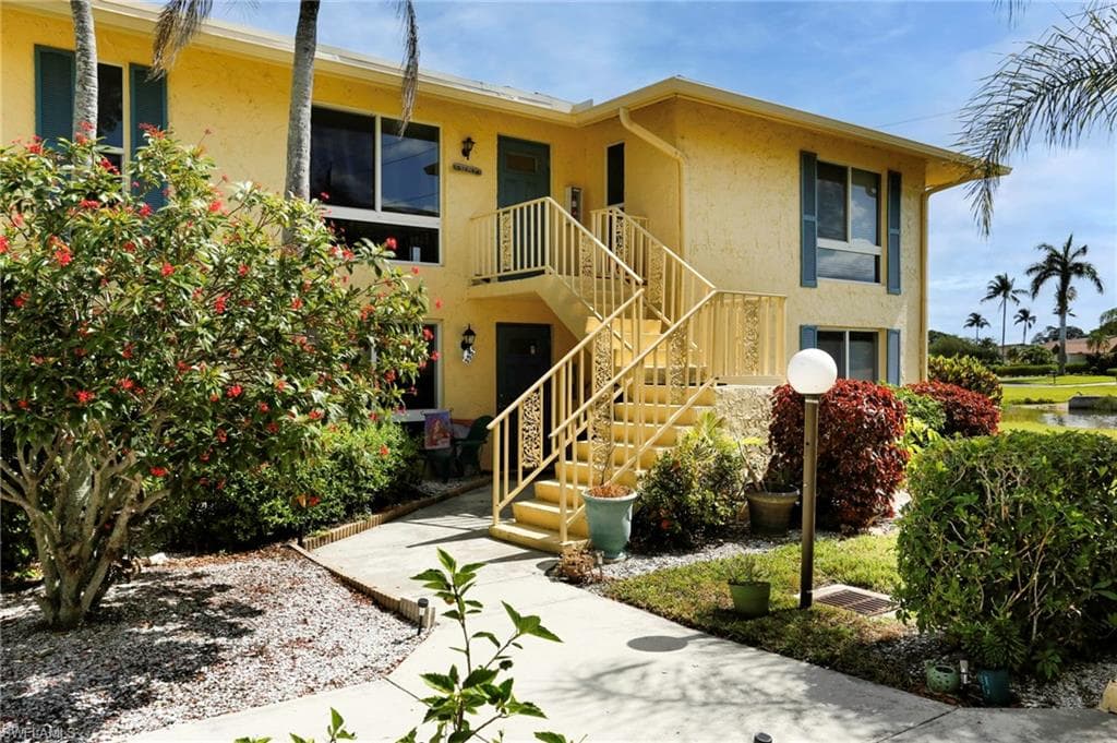355 Palm Dr 732, Naples, FL 34112-1