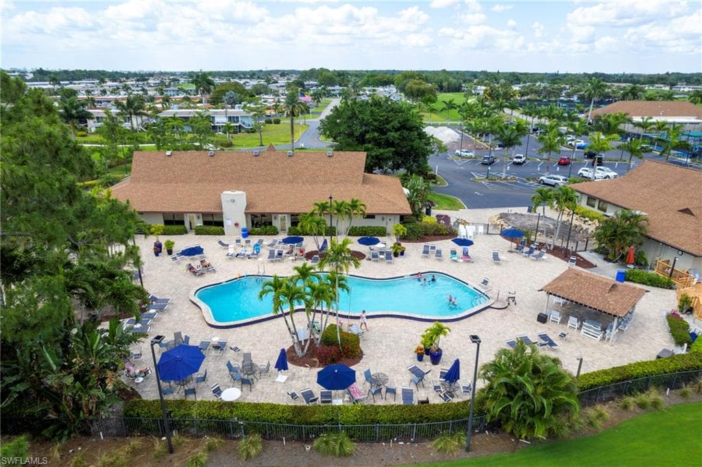 355 Palm Dr 732, Naples, FL 34112-35
