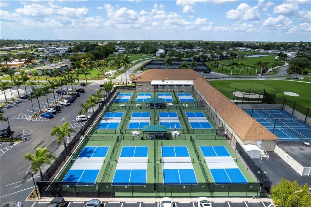 355 Palm Dr 732, Naples, FL 34112-41