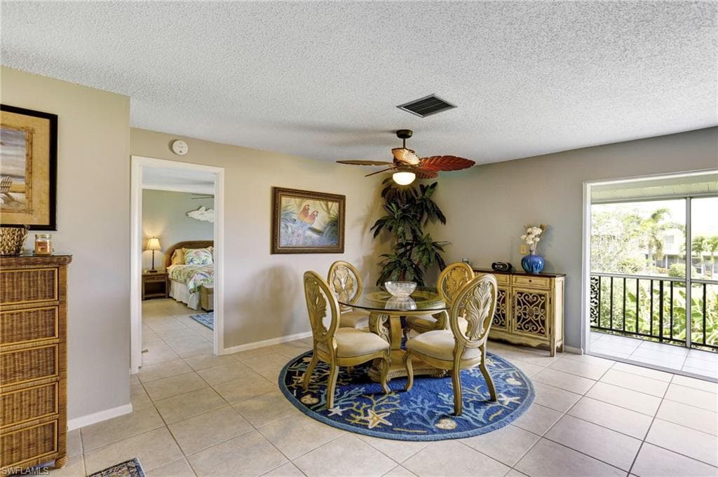 355 Palm Dr 732, Naples, FL 34112-8