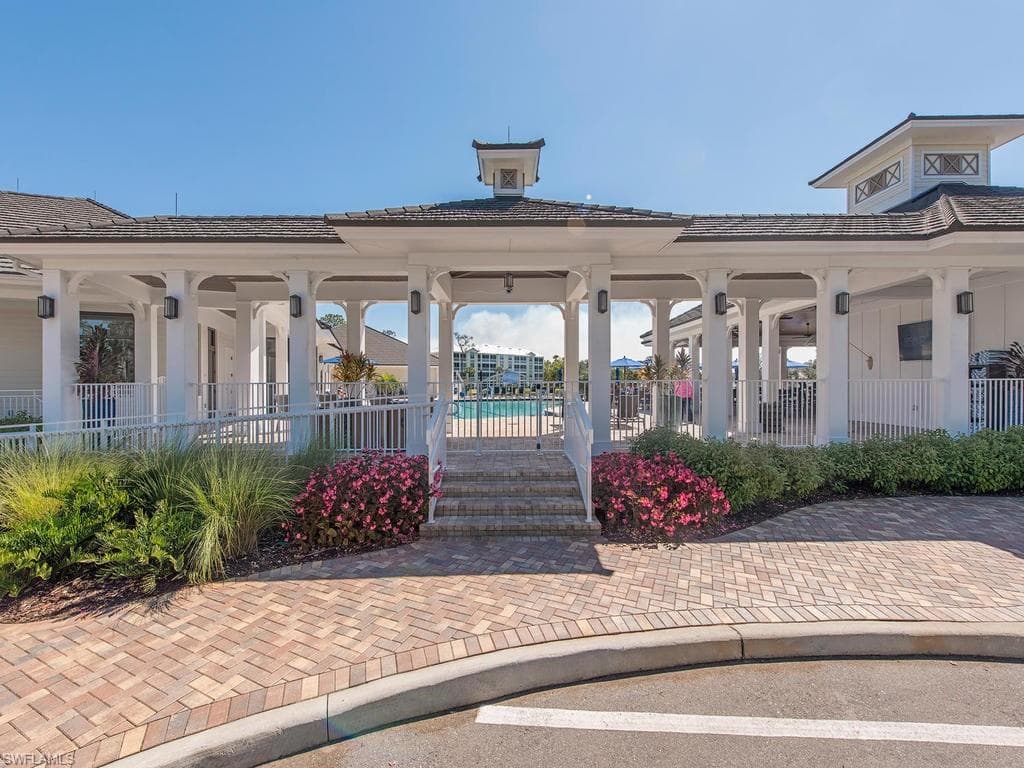 522 Cormorant Cv, Naples, FL 34113-18