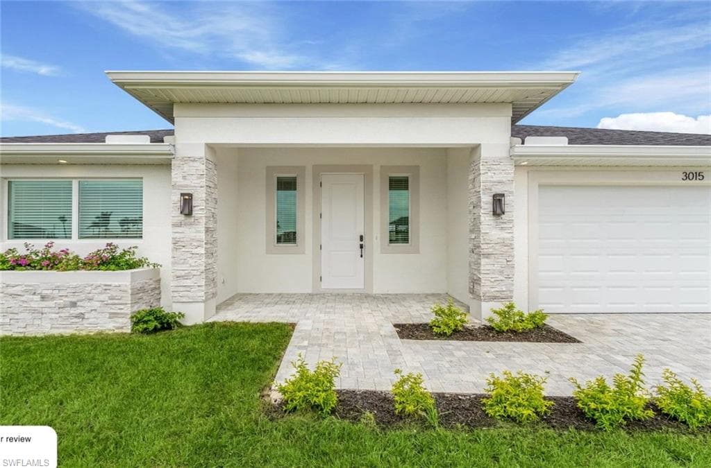 2305 27th Ave, Cape Coral, FL 33993-2