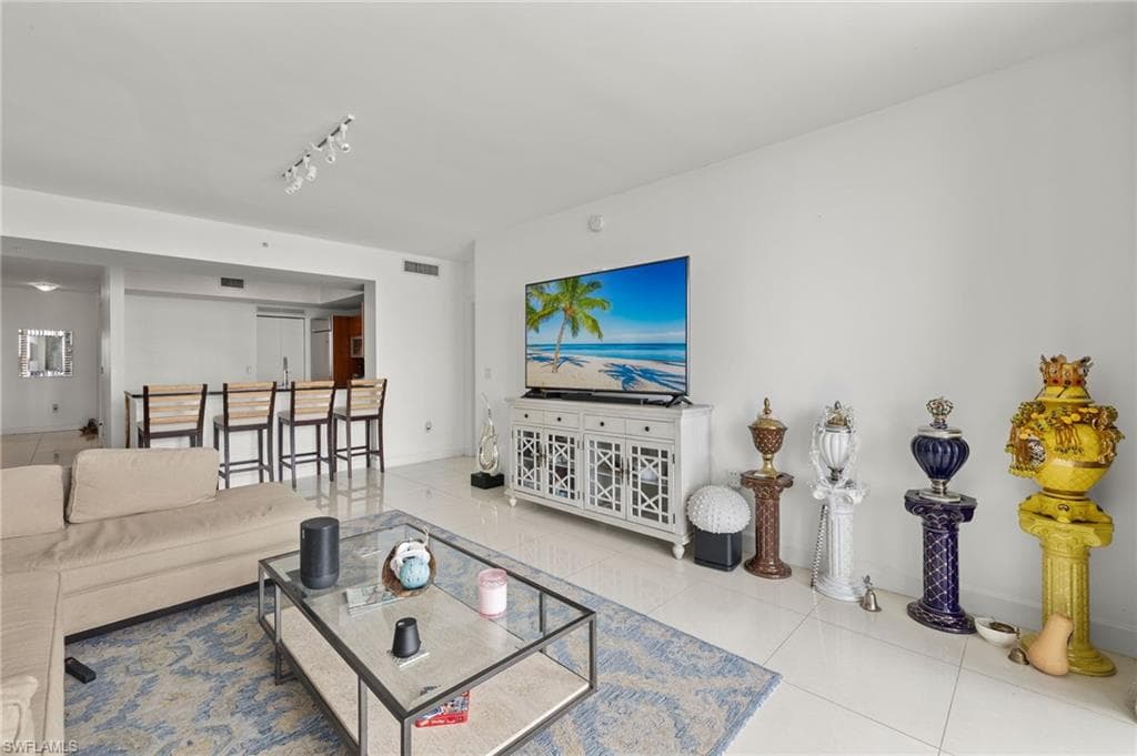 3000 Oasis Grand Blvd 3002, Fort Myers, FL 33916-9