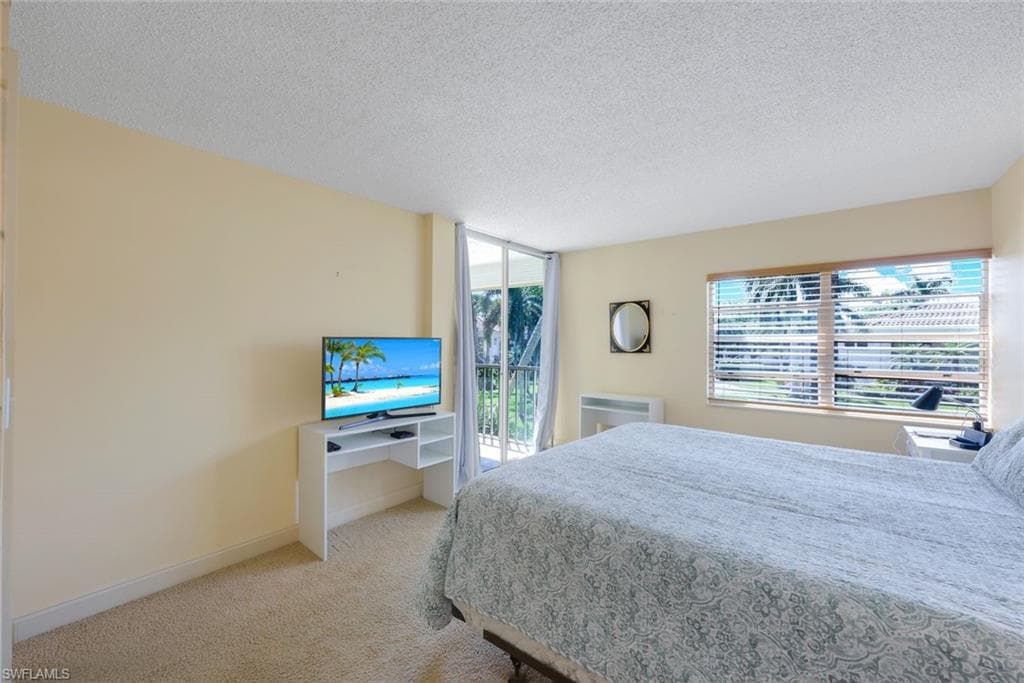 1057 Forest Lakes Dr 1209, Naples, FL 34105-15