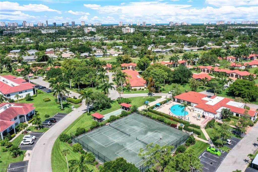 1057 Forest Lakes Dr 1209, Naples, FL 34105-24