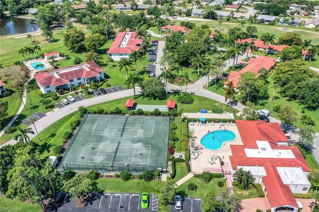 1057 Forest Lakes Dr 1209, Naples, FL 34105-25