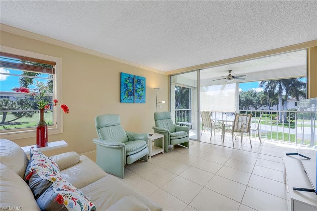 1057 Forest Lakes Dr 1209, Naples, FL 34105-6