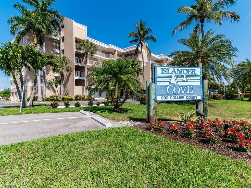 900 Collier Ct 106, Marco Island, FL 34145-1
