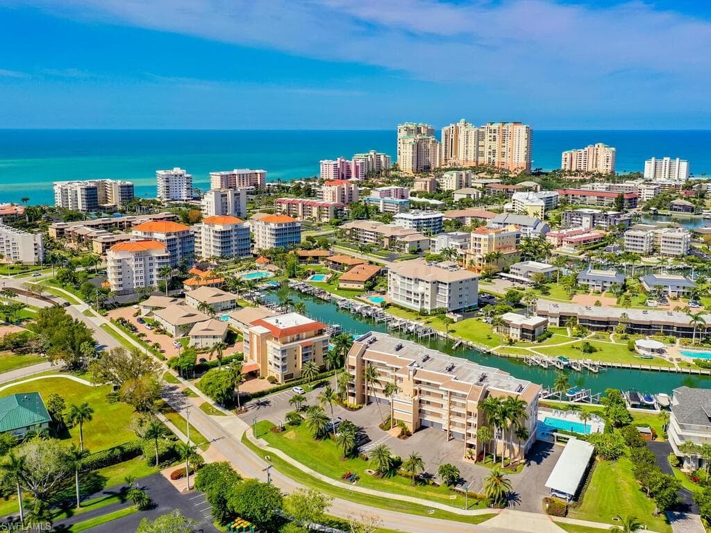 900 Collier Ct 106, Marco Island, FL 34145-30
