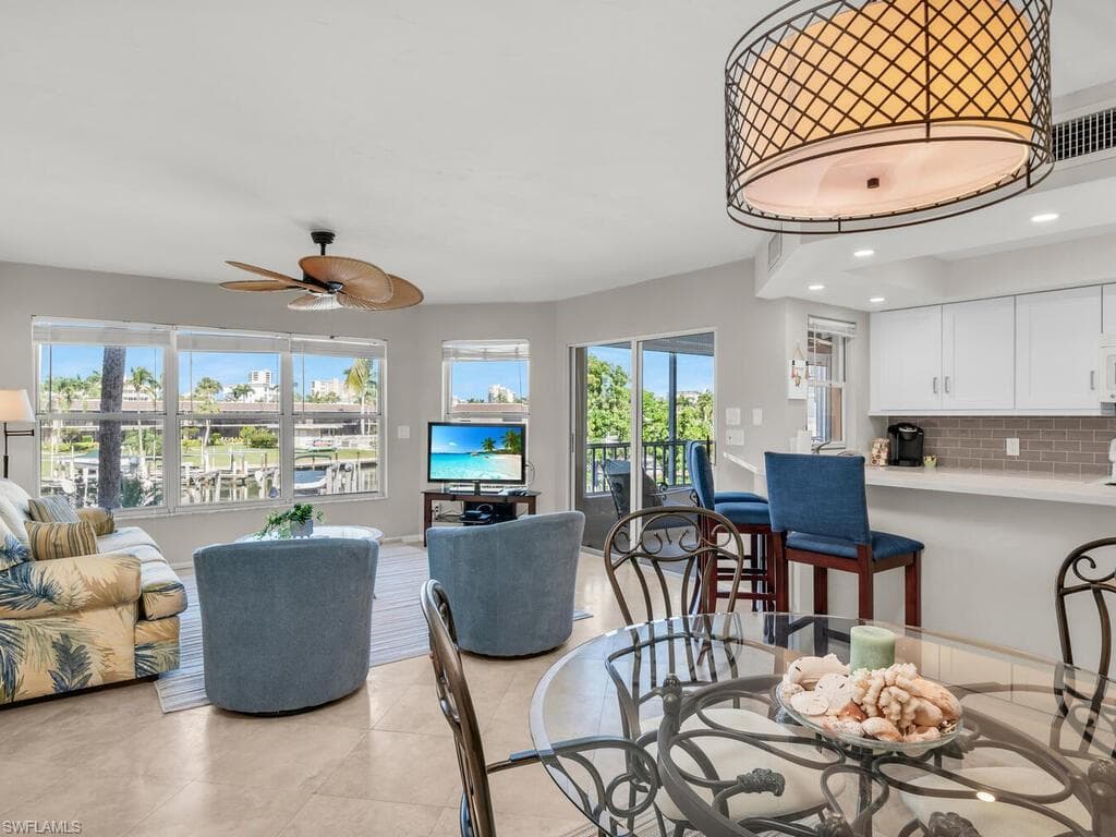 900 Collier Ct 106, Marco Island, FL 34145-7