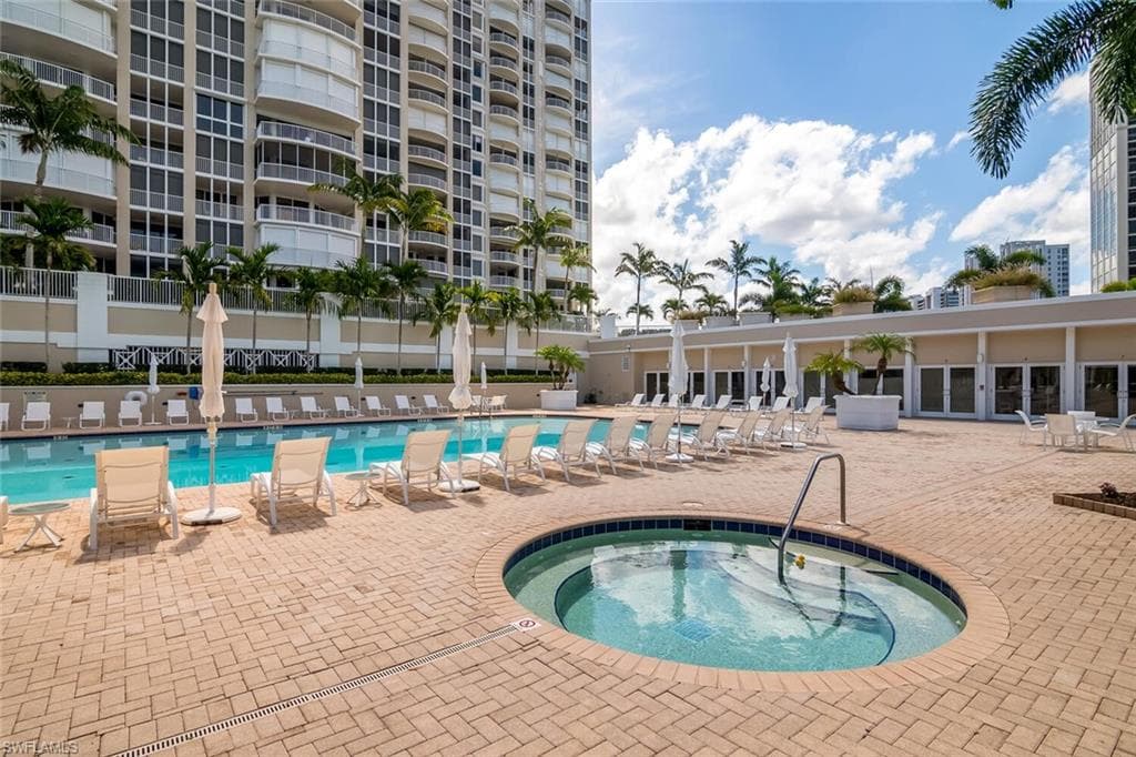 7117 Pelican Bay Blvd 1806, Naples, FL 34108-42