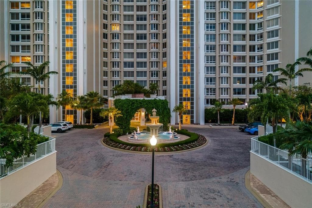 7117 Pelican Bay Blvd 1806, Naples, FL 34108-4