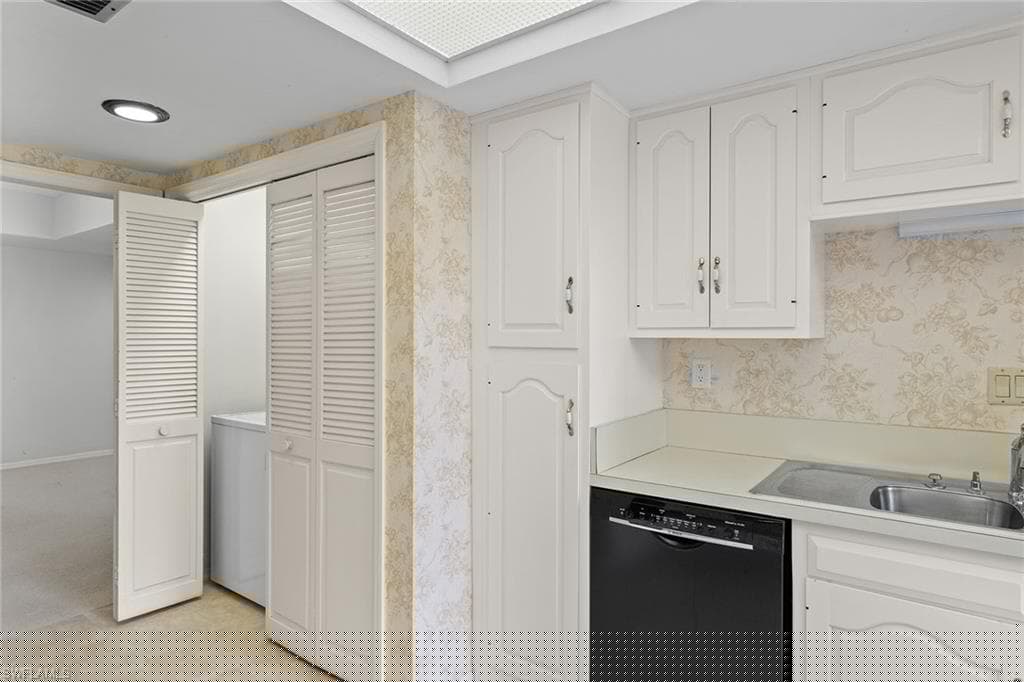 6075 Pelican Bay Blvd 104, Naples, FL 34108-18