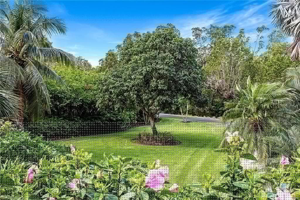6075 Pelican Bay Blvd 104, Naples, FL 34108-27