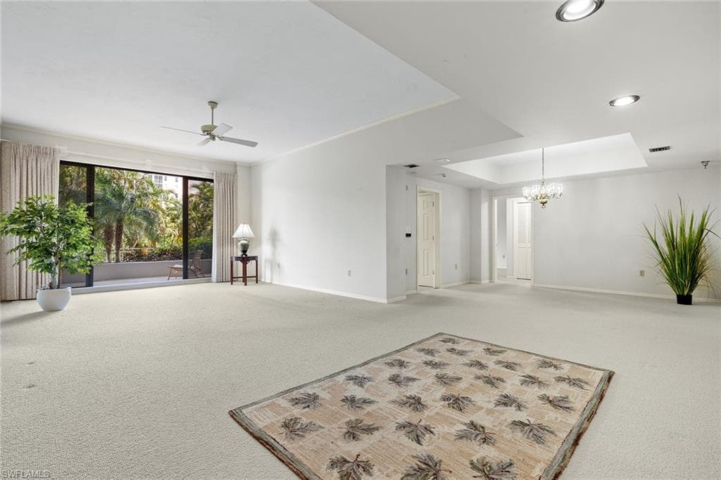 6075 Pelican Bay Blvd 104, Naples, FL 34108-4
