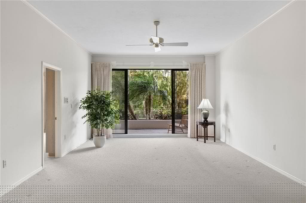 6075 Pelican Bay Blvd 104, Naples, FL 34108-7