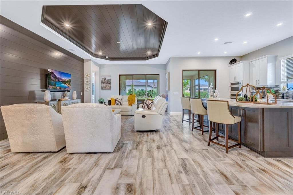 15312 Motta Way, Naples, FL 34114-6