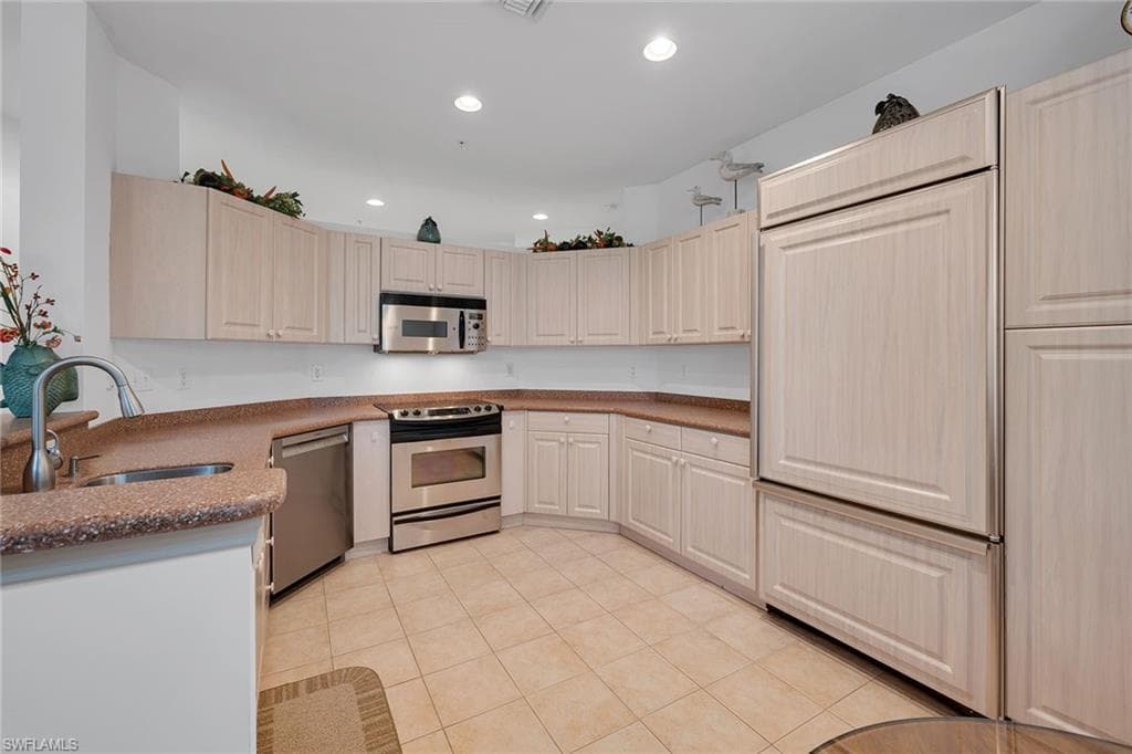 3471 Pointe Creek Ct 201, Bonita Springs, FL 34134-10