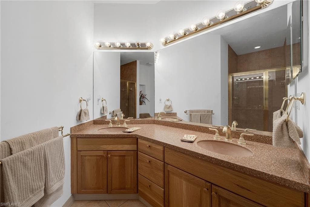 3471 Pointe Creek Ct 201, Bonita Springs, FL 34134-16