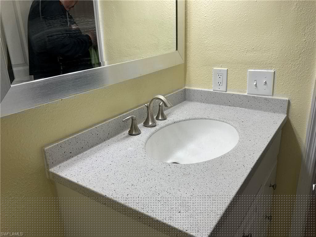12170 Kelly Sands Way 705, Fort Myers, FL 33908-17