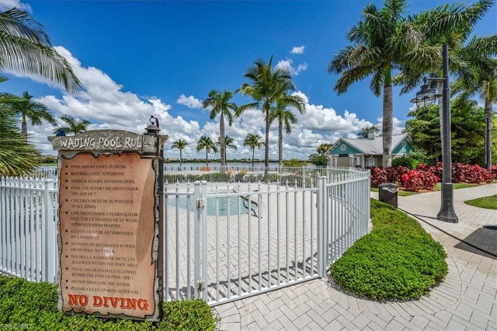 14517 Stern Way, Naples, FL 34114-46