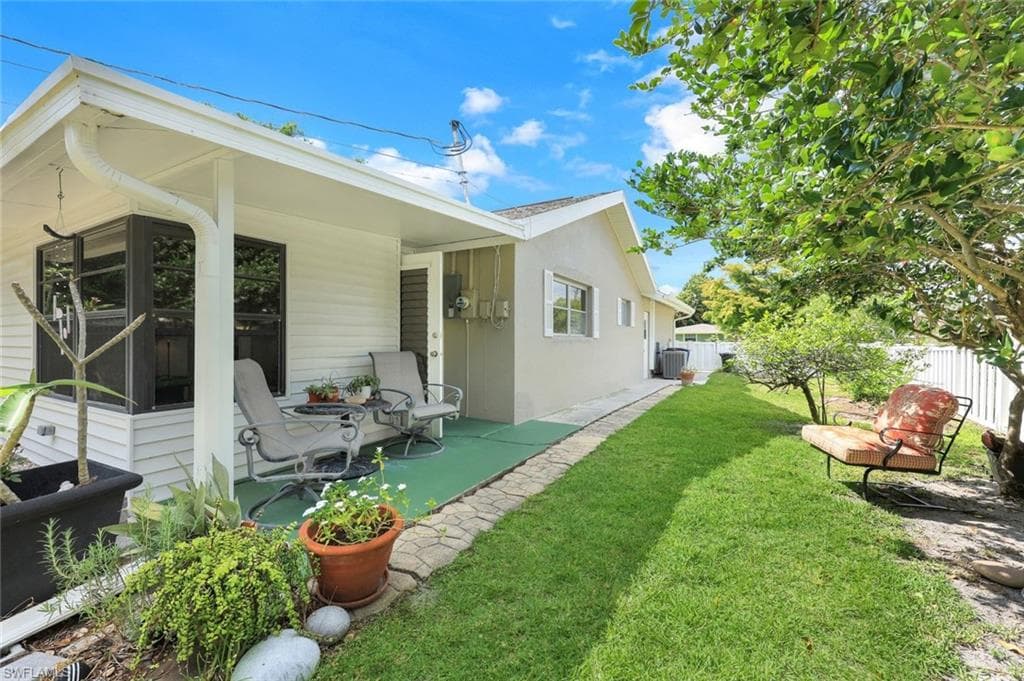 10320 River Dr, Bonita Springs, FL 34135-27