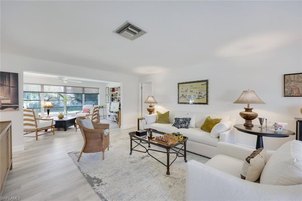 10320 River Dr, Bonita Springs, FL 34135-5