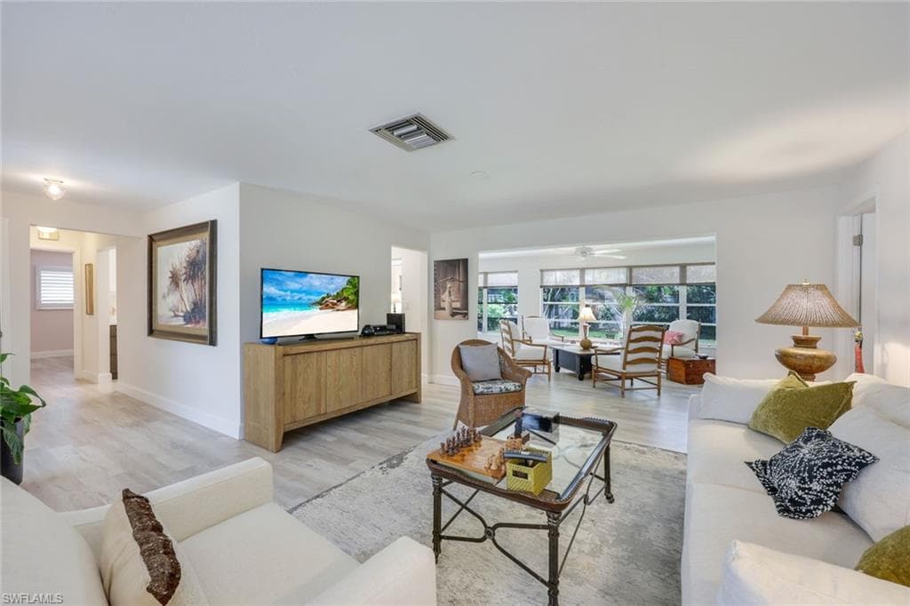 10320 River Dr, Bonita Springs, FL 34135-6