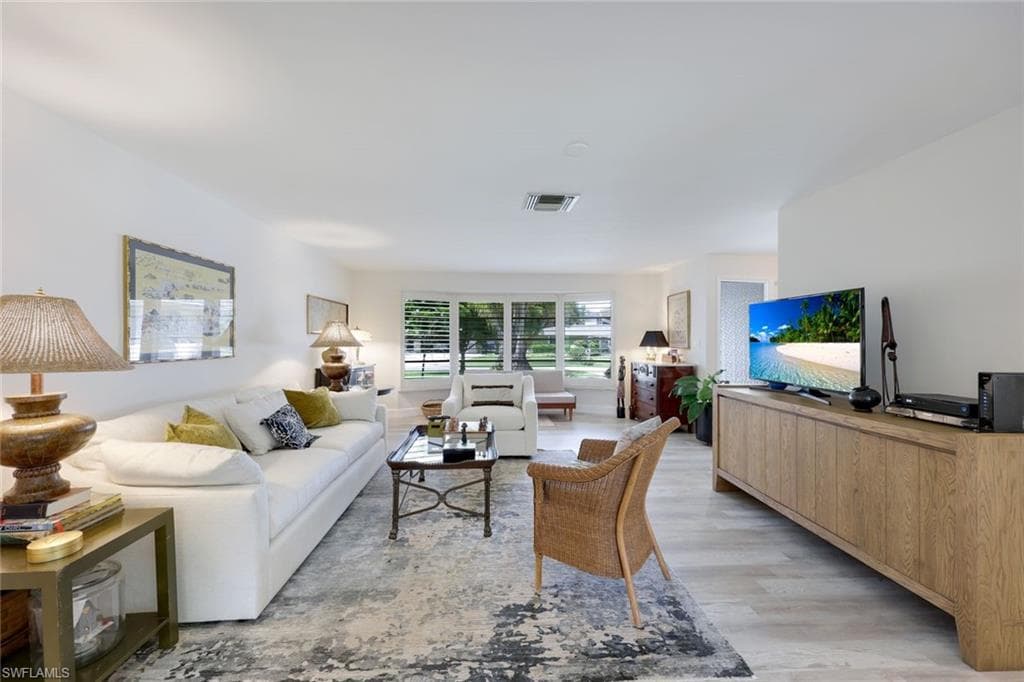 10320 River Dr, Bonita Springs, FL 34135-7