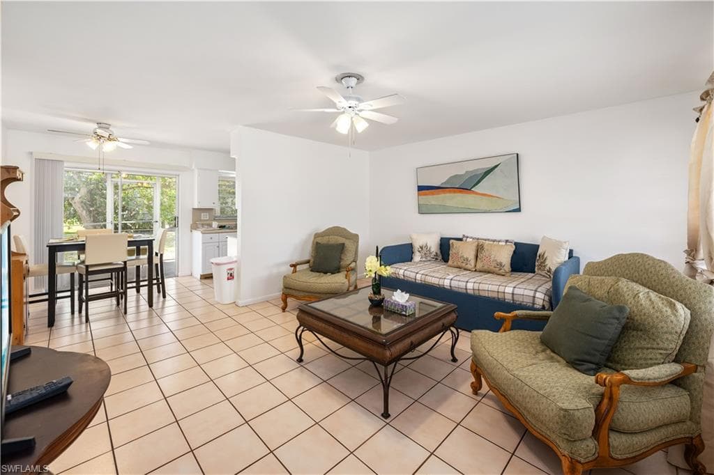 1194 Hilltop Dr, Naples, FL 34103-8