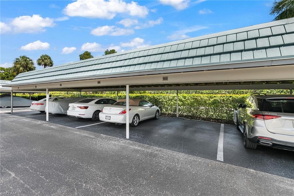 3055 Riviera Dr 103, Naples, FL 34103-18