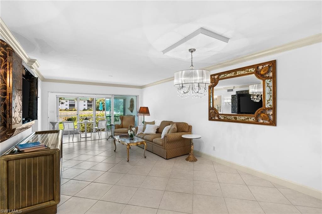 3055 Riviera Dr 103, Naples, FL 34103-8