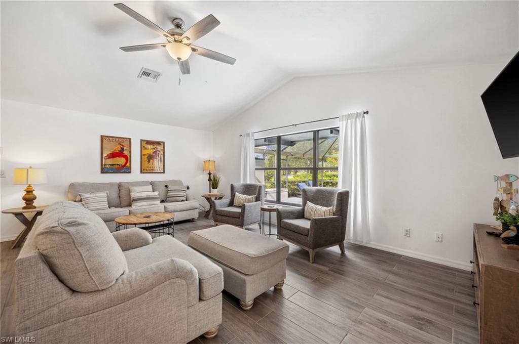 118 Palmetto Dunes Cir, Naples, FL 34113-14