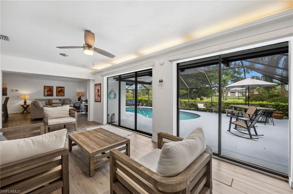 118 Palmetto Dunes Cir, Naples, FL 34113-19