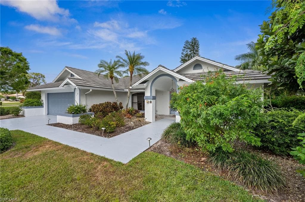 118 Palmetto Dunes Cir, Naples, FL 34113-32