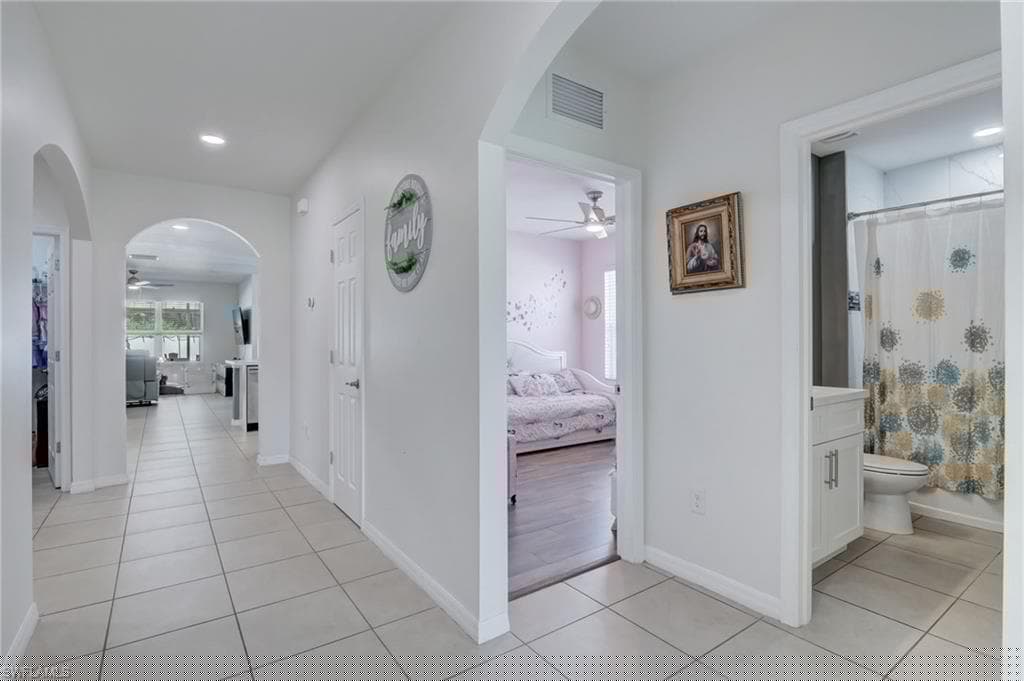 1626 6th Ave, Cape Coral, FL 33991-4