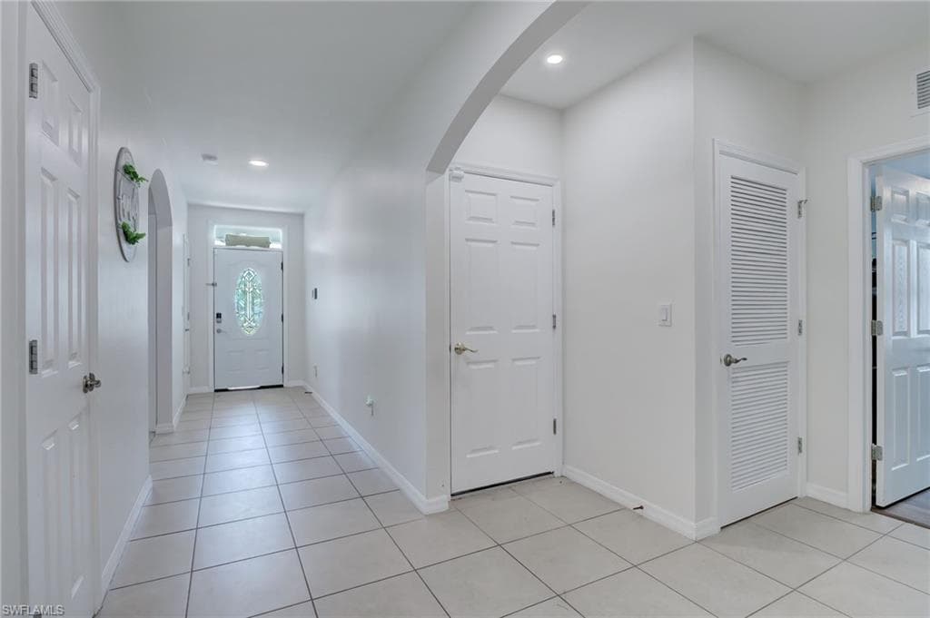1626 6th Ave, Cape Coral, FL 33991-5