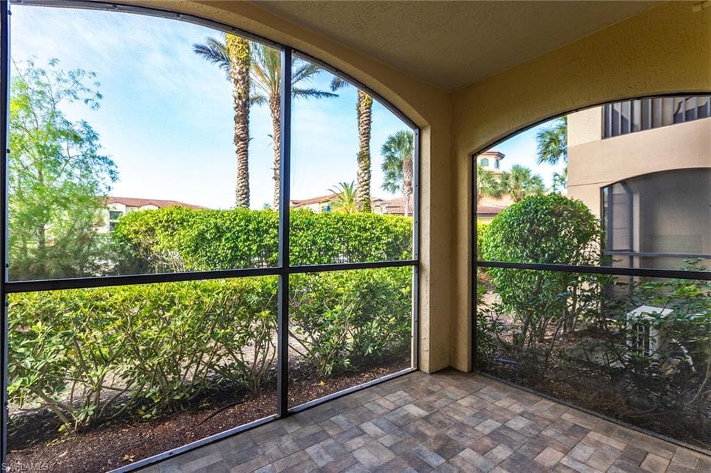 12920 Positano Cir 104, Naples, FL 34105-1