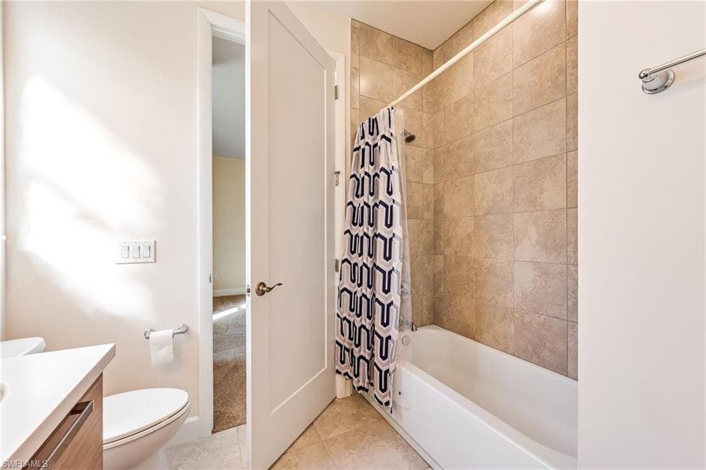 14653 Tropical Dr, Naples, FL 34114-30