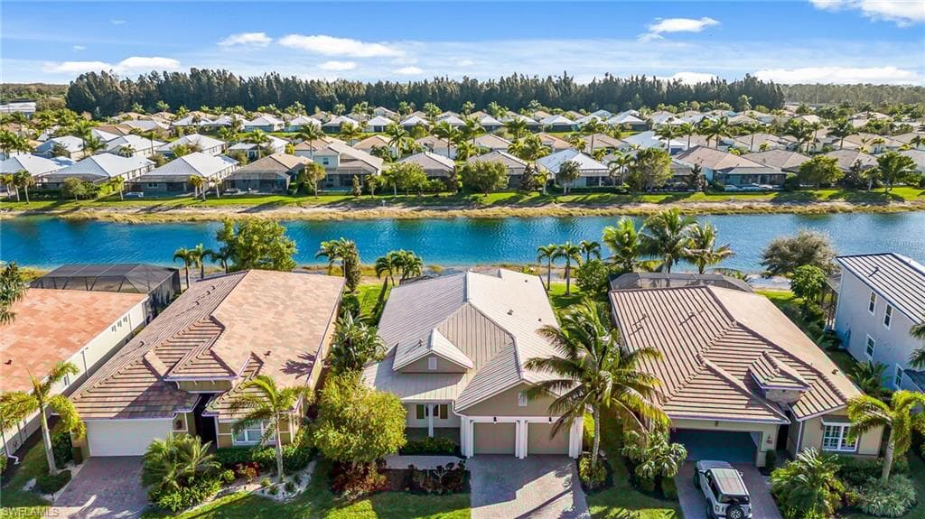14653 Tropical Dr, Naples, FL 34114-40