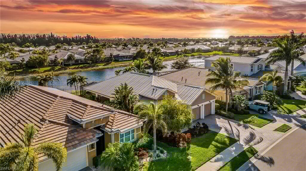 14653 Tropical Dr, Naples, FL 34114-7