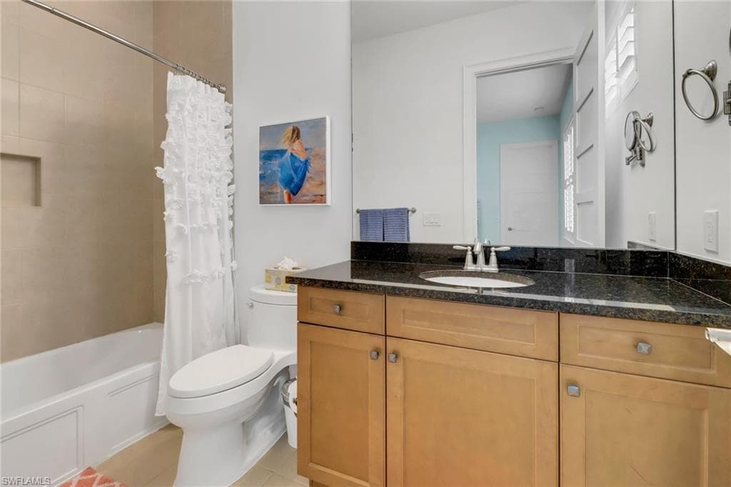 5166 Andros Dr, Naples, FL 34113-24