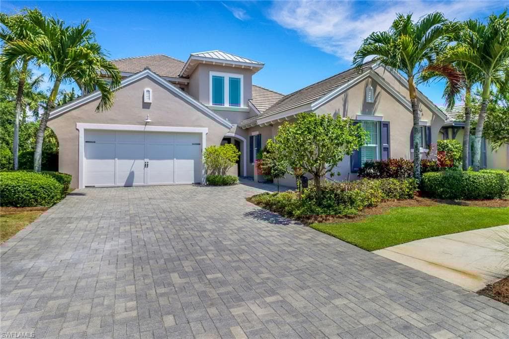 5166 Andros Dr, Naples, FL 34113-2